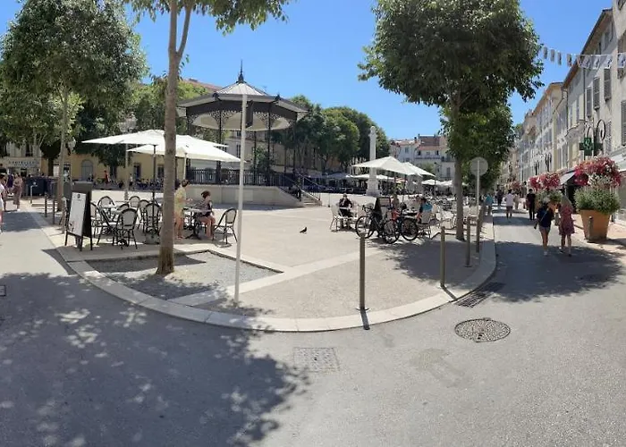 Duplex Old Town Antibes - New !